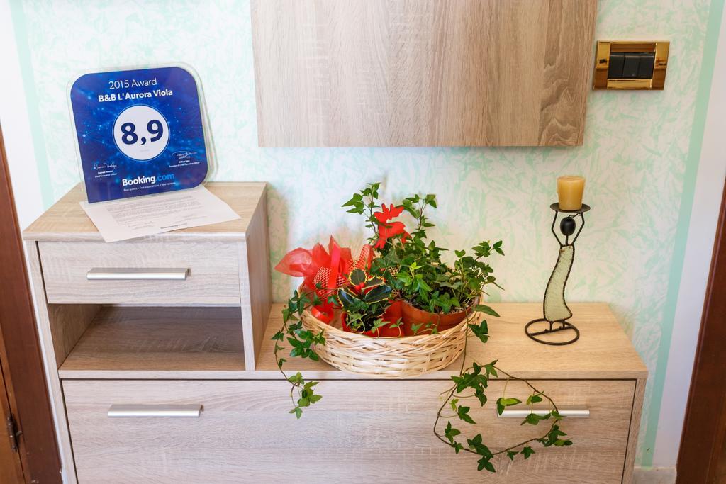 L'Aurora Viola Bed & Breakfast Carbonia Bagian luar foto